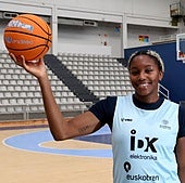 Yvonne Ejim, antes de un entrenamiento en el Josean Gasca.