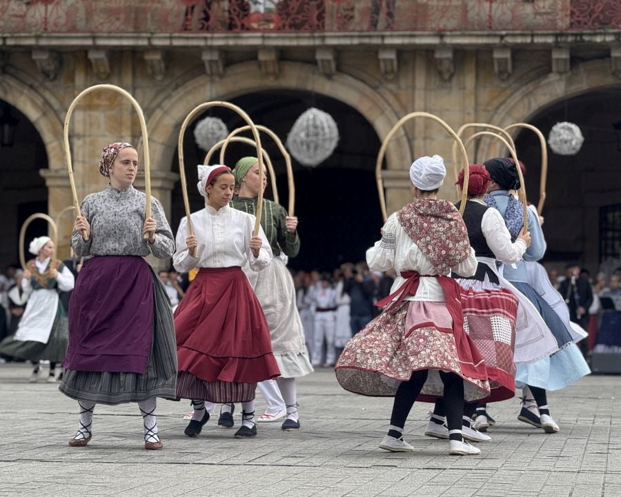 Emotiva arku dantza intergeneracional
