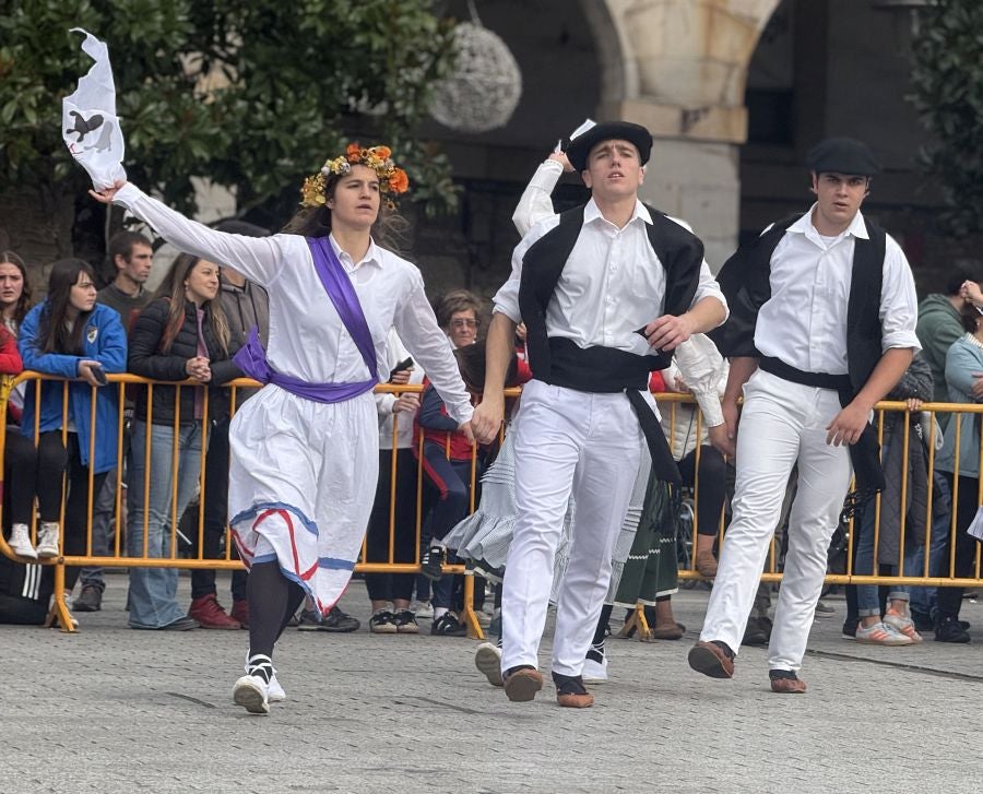 Emotiva arku dantza intergeneracional