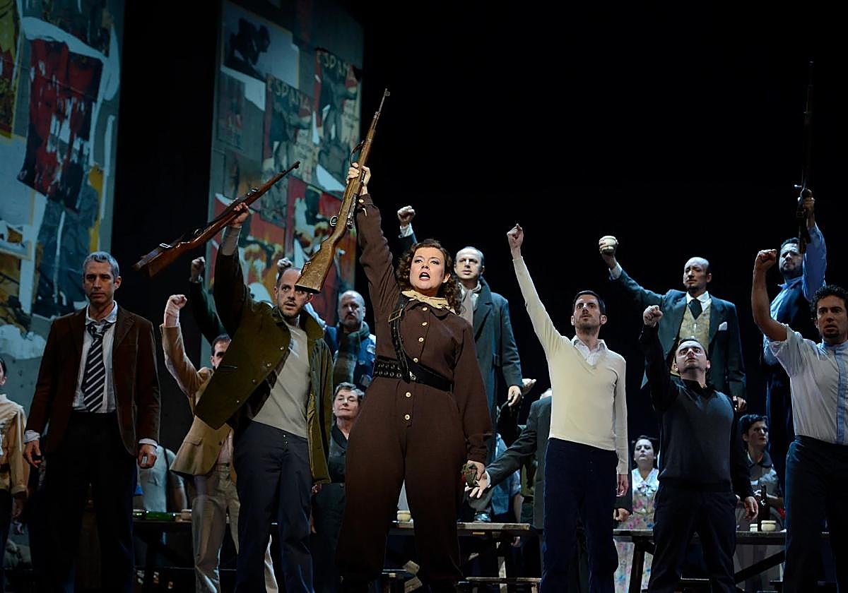 Escena del montaje de 'La forza del destino', de Verdi.