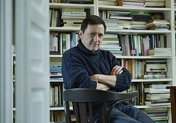 El escritor aragonés Ignacio Martínez de Pisón.