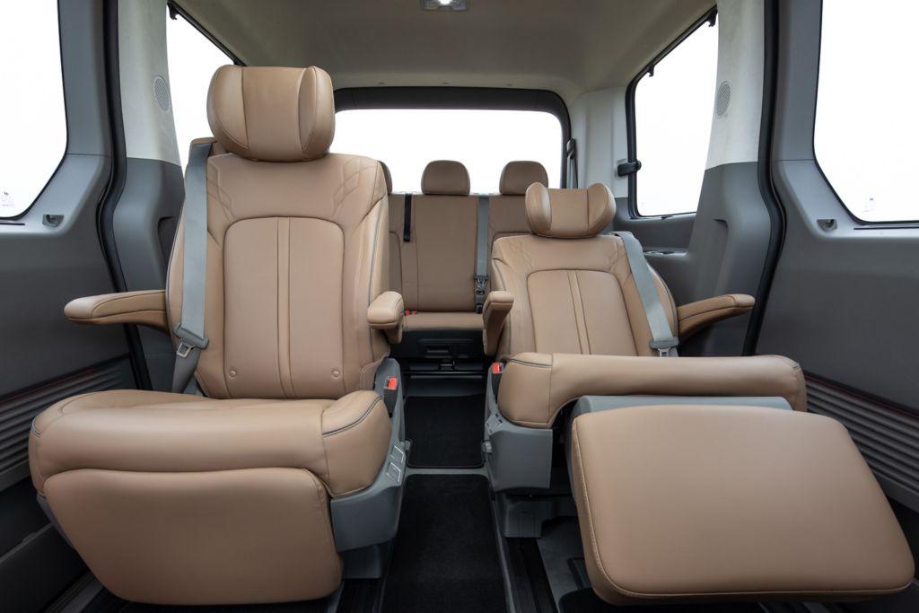 Está disponible con hasta 9 plazas dependiendo de la versión que se desea.