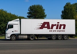 Un camión de la empresa irundarra Arin Express.