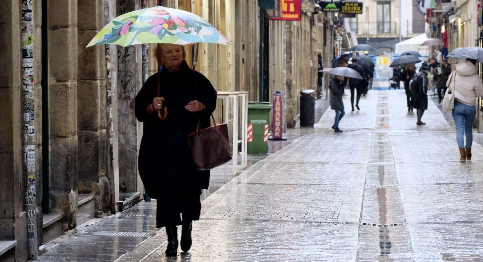 La nieve se suma a los chubascos por la masa de aire ártico en Gipuzkoa