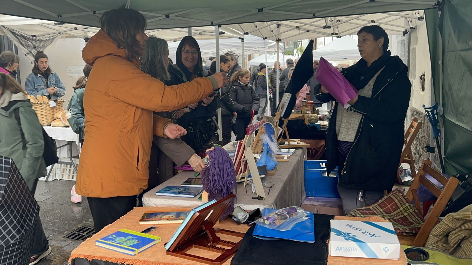 Ferias lluviosas y sin ganado