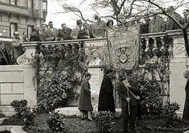 Inauguración del monumento dedicado a Secundino Esnaola.