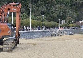 Las máquinas empezarán a trabajar en la construcción del muro de costa y las escaleras la semana que viene.