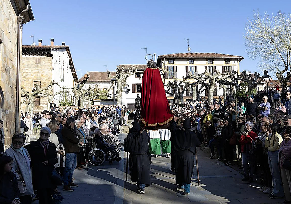 Imagen de archivo de una procesión en Hondarribia.