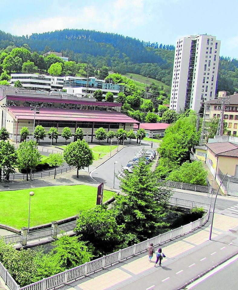 El nuevo polideportivo y parque de Iturripe costará 31,2 millones.