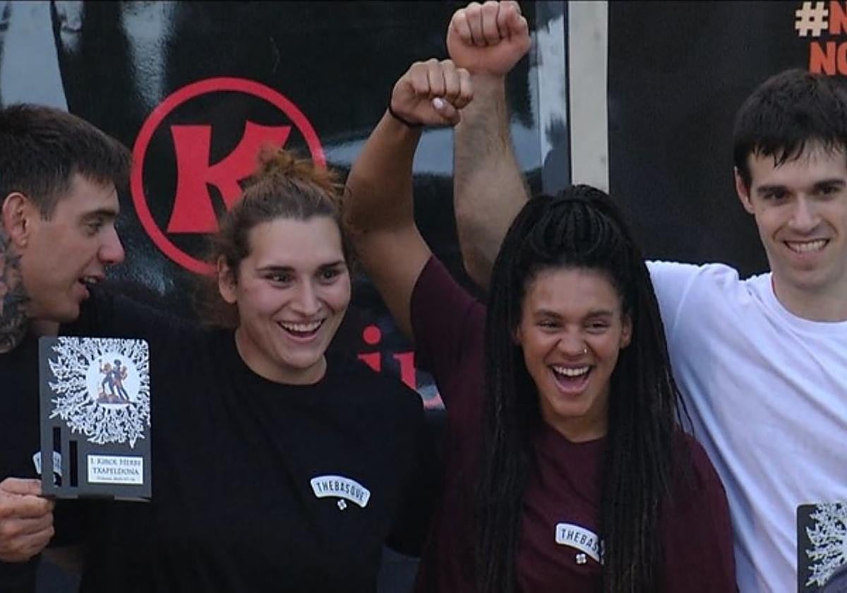 Azpiazu, Etxebeste, Fernandez de Barrena eta 'Txikia IV.'a, uztaileko Kirol Herri' saioko txapeldunak Zumaian.