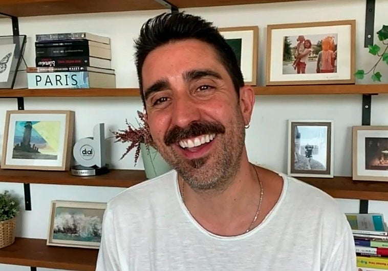 Alex Ubago. Cantautor