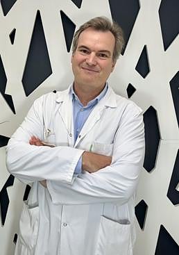 Imagen - El Dr. Juan Arenas, jefe del Servicio de Aparato Digestivo de Policlínica Gipuzkoa