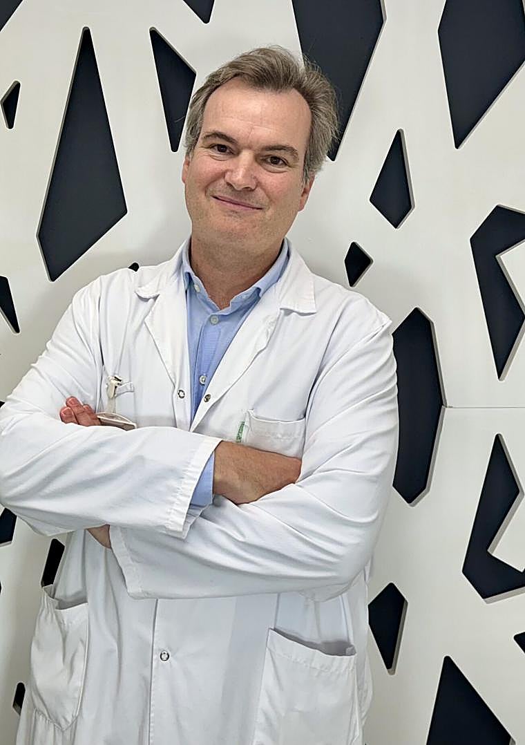 Imagen - El Dr. Juan Arenas, jefe del Servicio de Aparato Digestivo de Policlínica Gipuzkoa