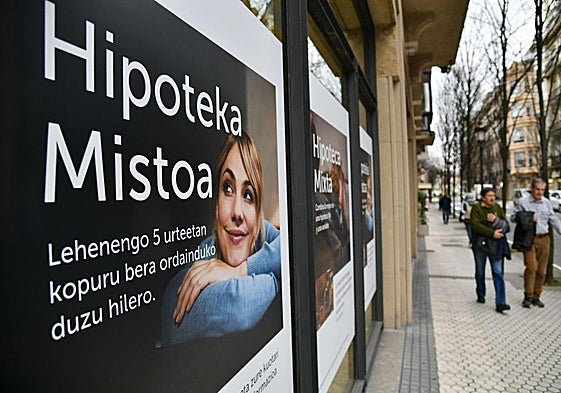 Los guipuzcoanos han firmado 48 hipotecas menos que en septiembre del año pasado.