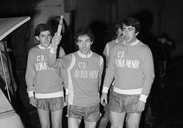 Aloña Mendi kirol elkarteko ordezkariek ere eraman zuten lekukoa.