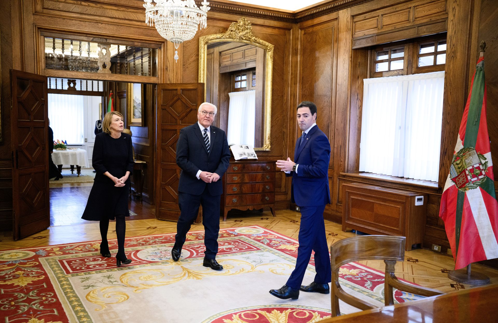 El Rey y el presidente de Alemania visitan Gernika