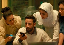 Los actores, en una escena de la película.