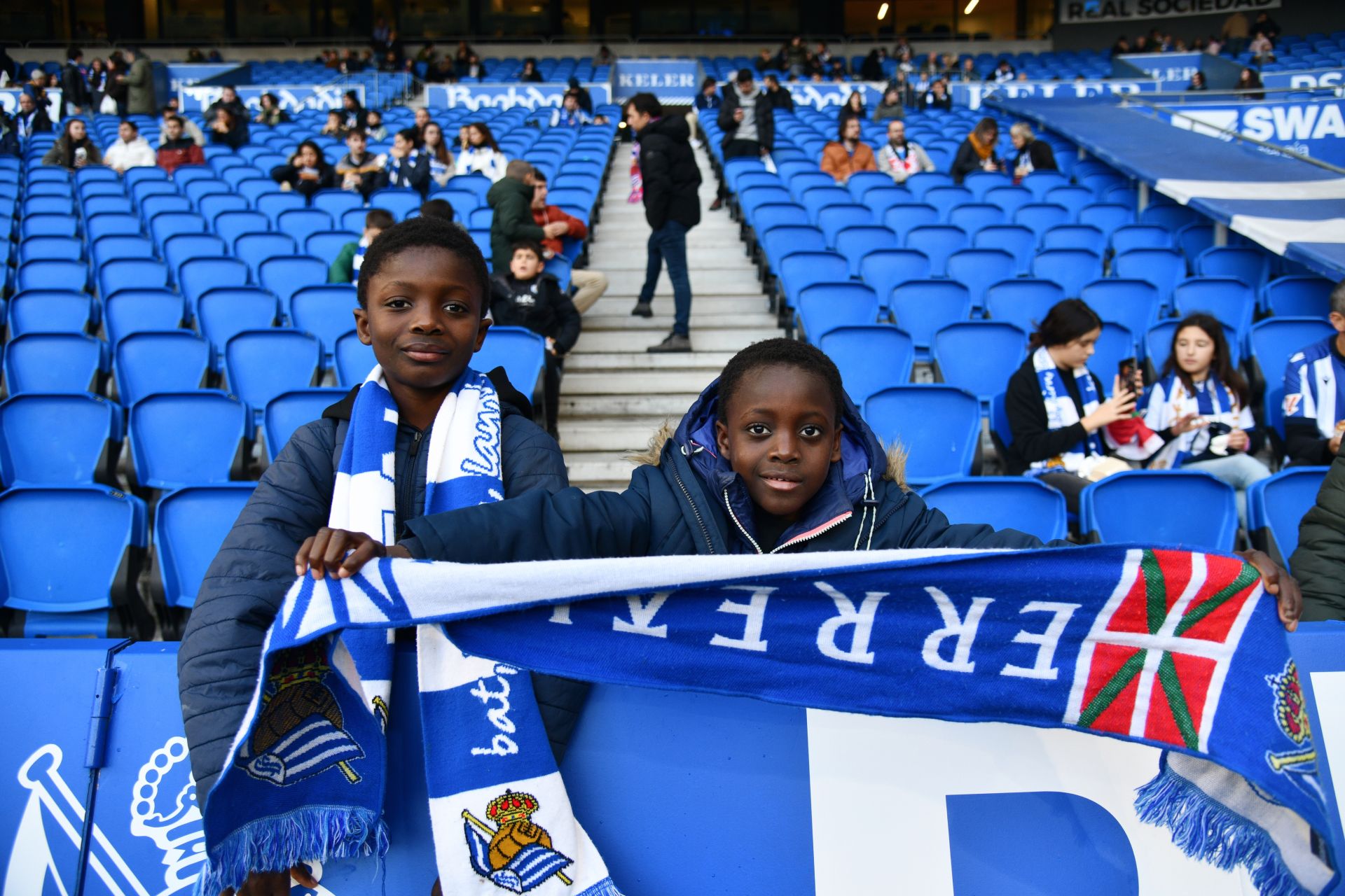 Búscate en las gradas de Anoeta