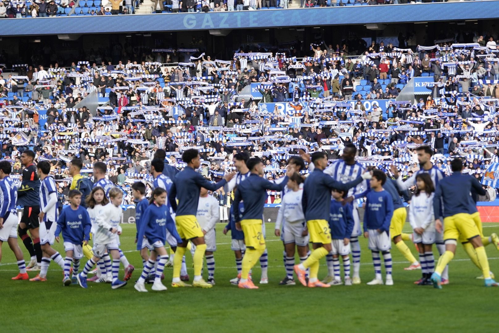 Búscate en las gradas de Anoeta