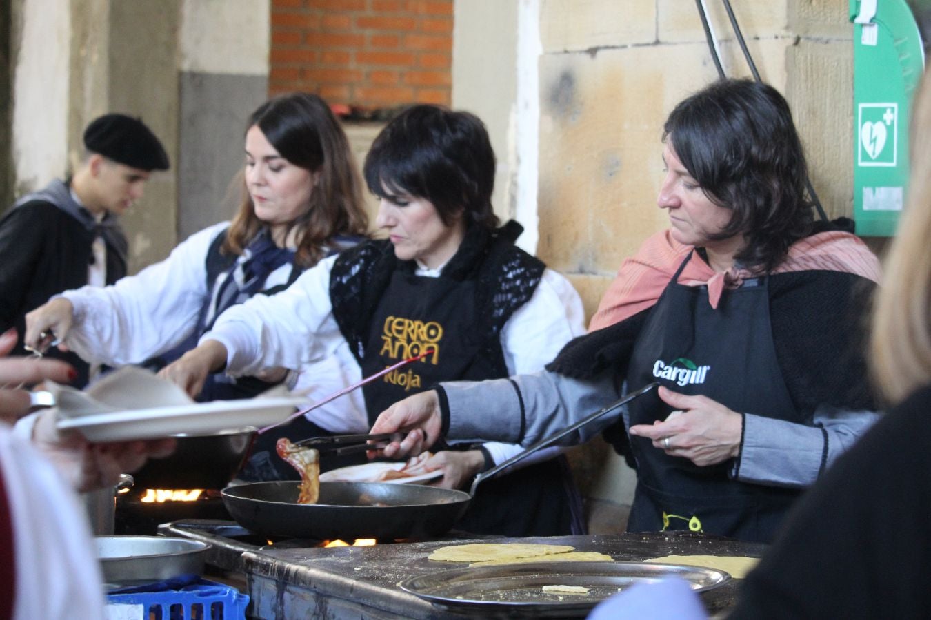 Bizi irudietan Azkoitiko San Andres jaia