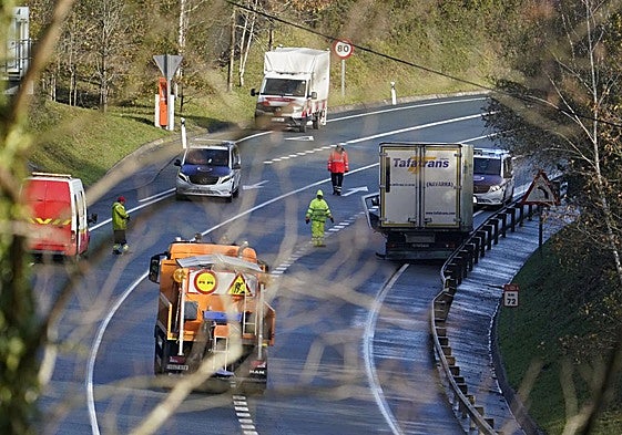 Un herido grave en el accidente de la N-121-A en Irun este domingo.
