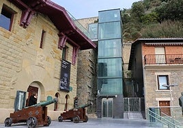 El ascensor del Aquarium de San Sebastián permanecerá fuera de servicio hasta el viernes 19