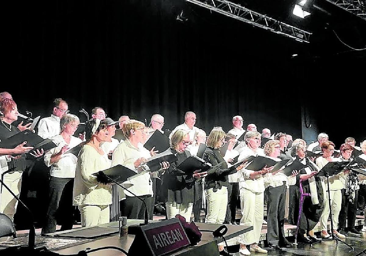 Agur a Santa Cecilia con Kantuz Abesbatza