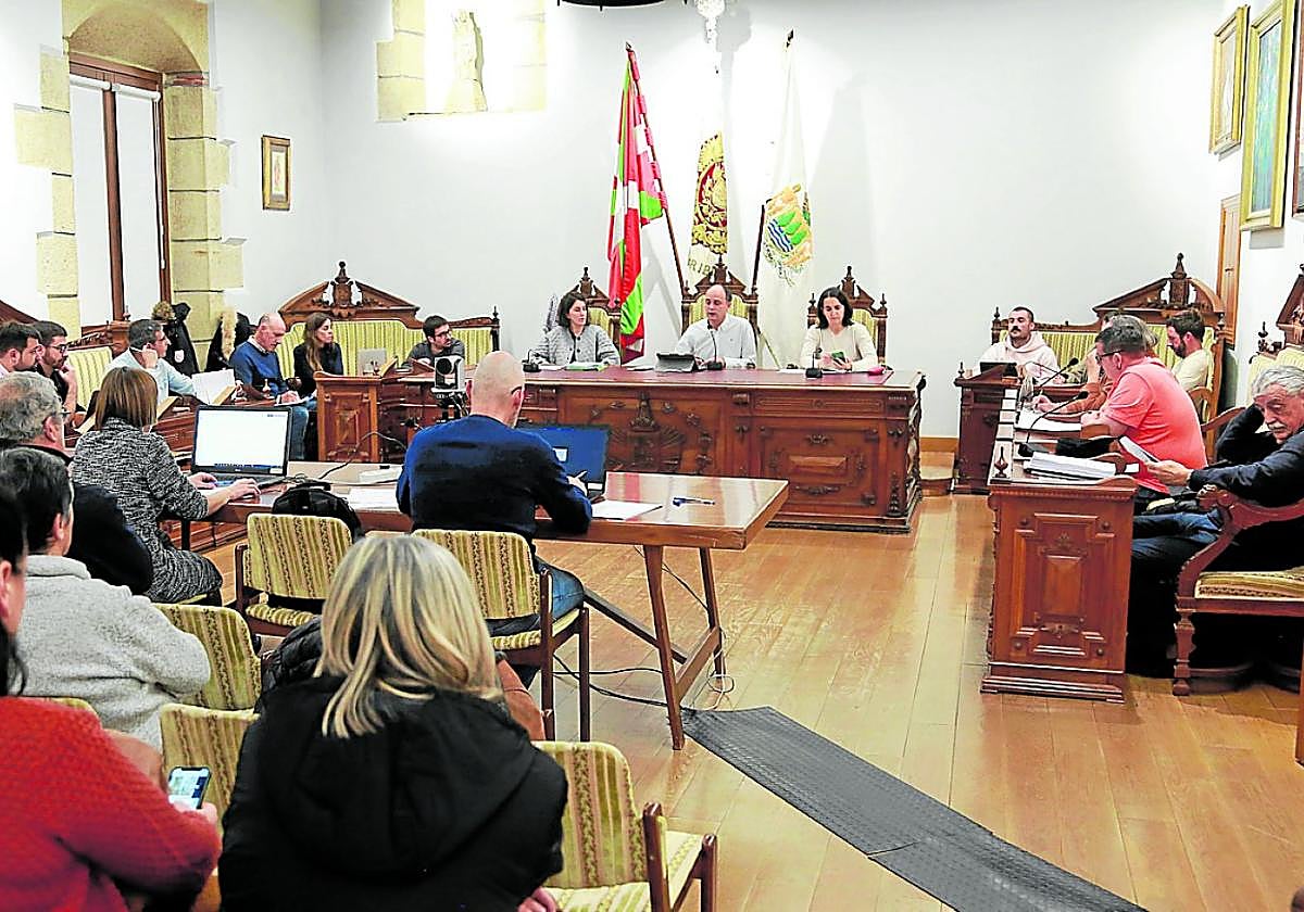 Osteguneko udalbatzan hartu zen ordenantza martxan jartzeko erabakia, PSE-EEren ezezkoarekin.