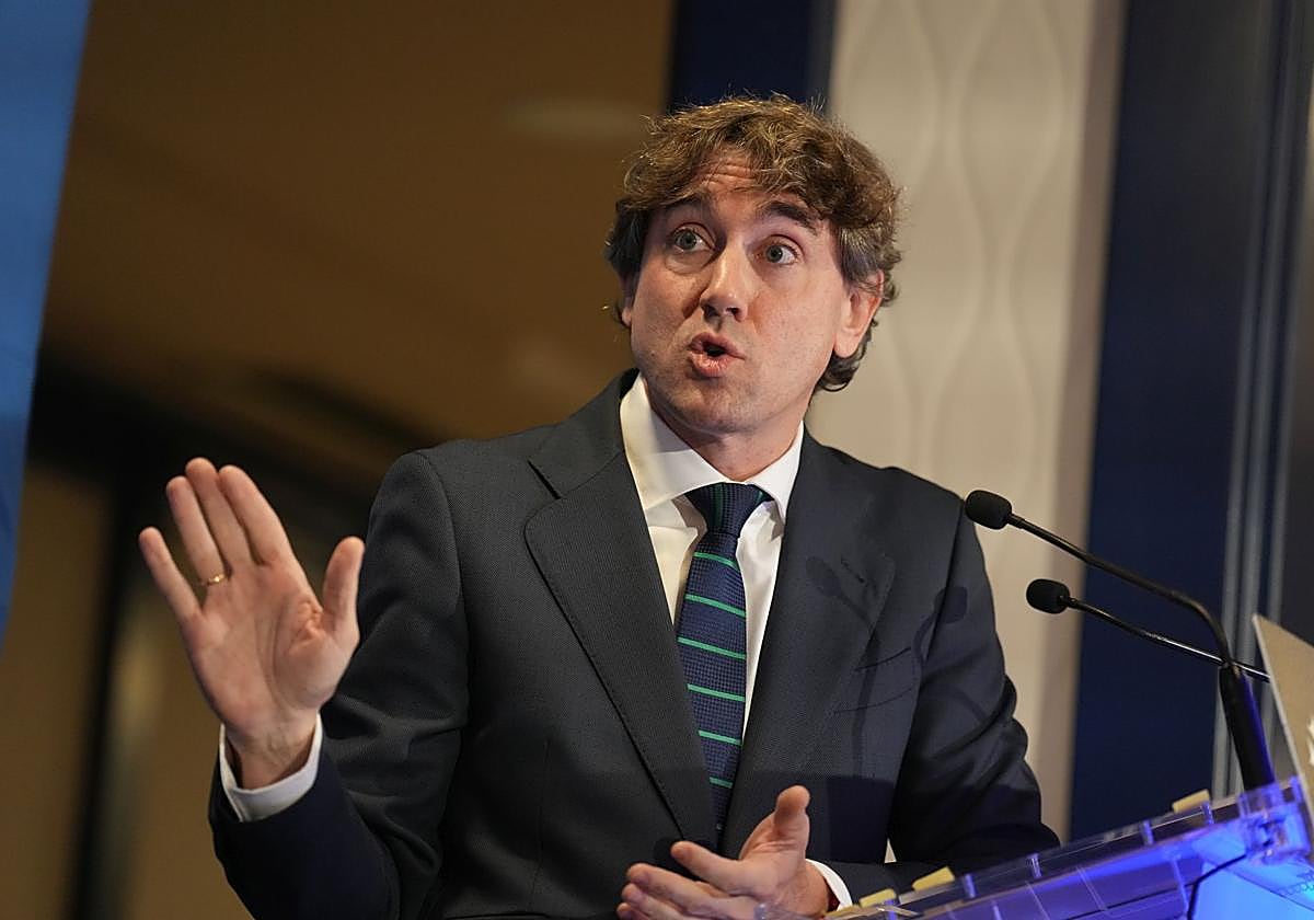 Eneko Andueza, durante una intervención reciente.