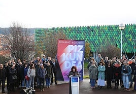 Euskara «larrialditik ateratzeko bide-orria»