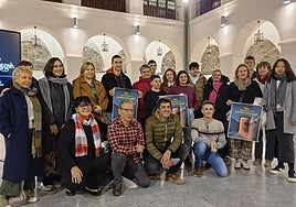 Responsables municipales, comerciantes y agentes sociales presentaron la programación navideña.