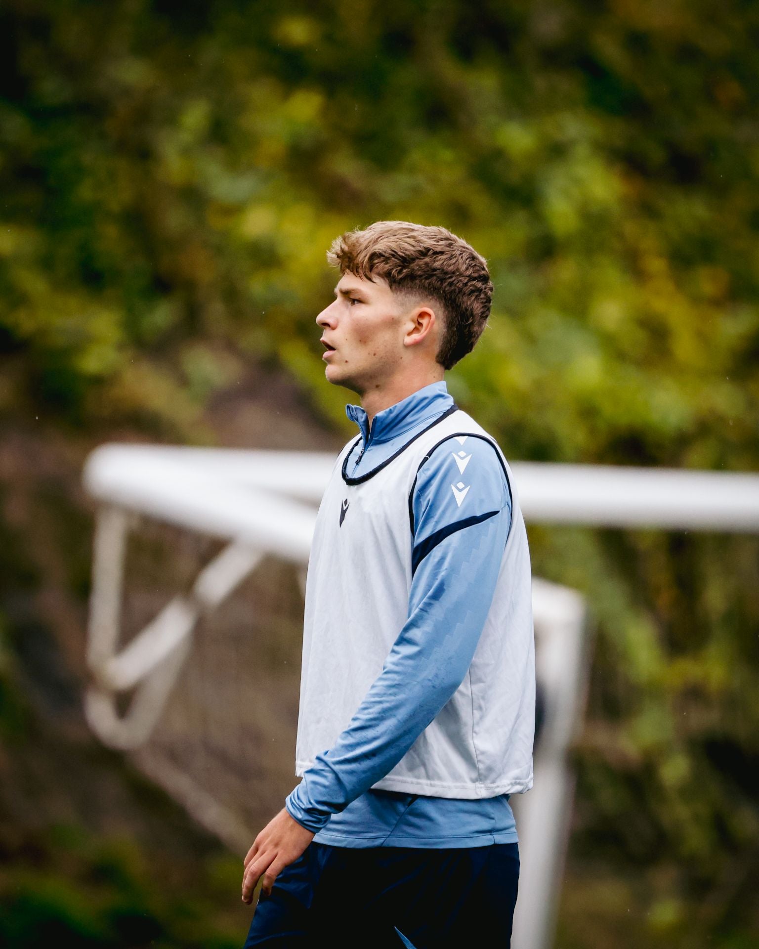 Lluvia y un gol de chilena pensando ya en Mendizorrotza