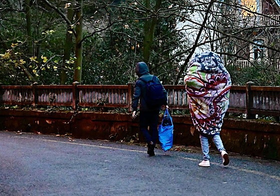 Desalojo del edificio okupado en Martutene