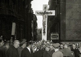 Traslado de la imagen el año 1963.