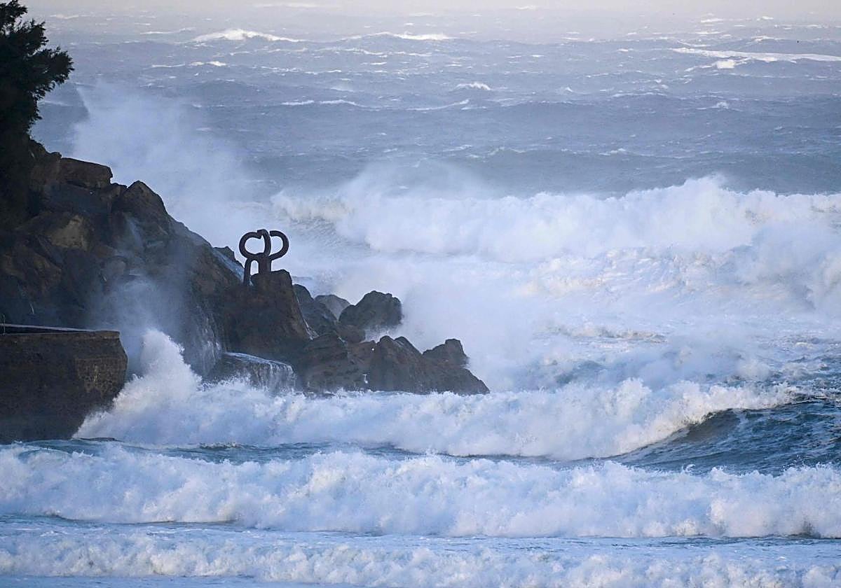El suceso se ha producido en el entorno del Peine del Viento