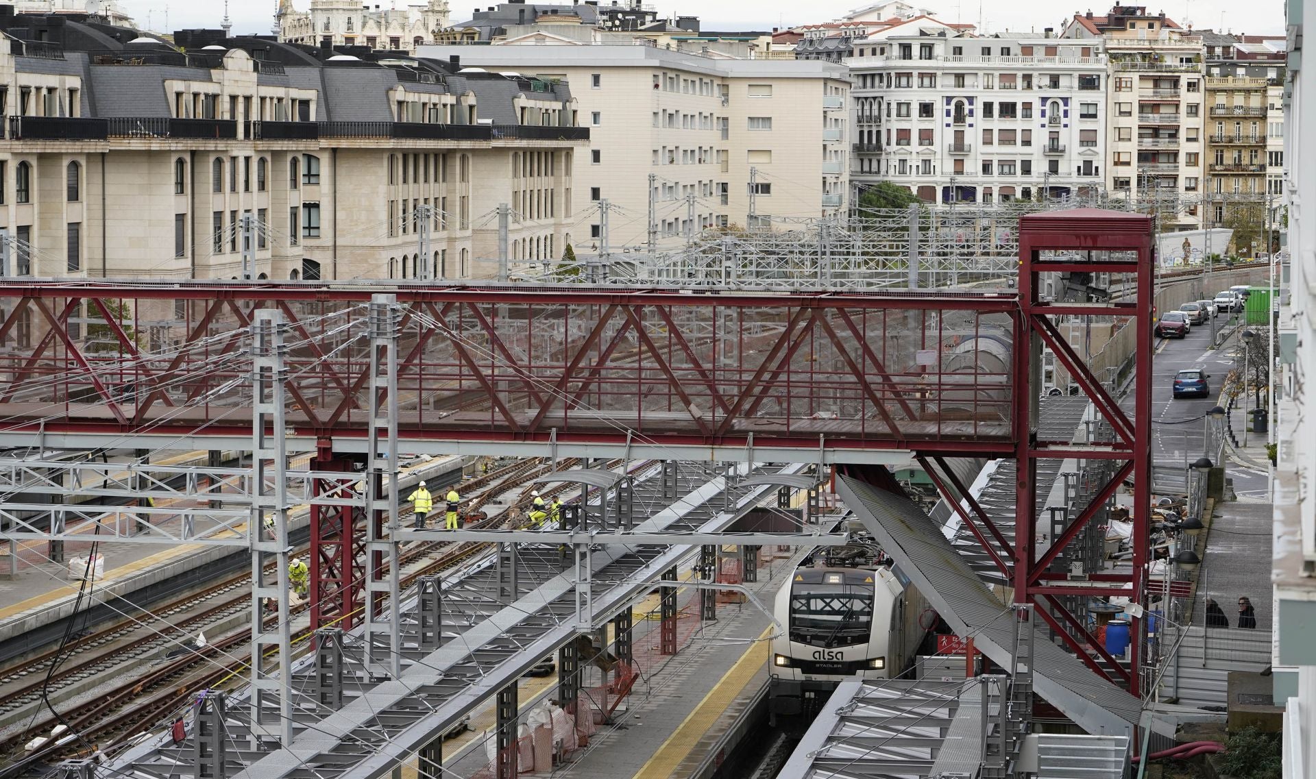 Las obras para poder recibir el TAV en Atotxa, a punto