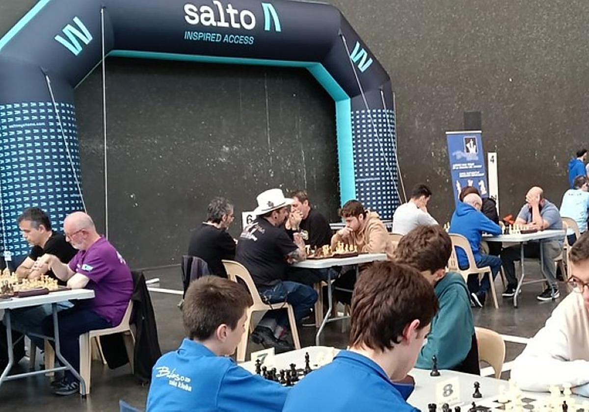 Bidasoa Xake Kluba está acostumbrado a organizar torneos, como el Salto Systems que se celebra en el Uranzu.