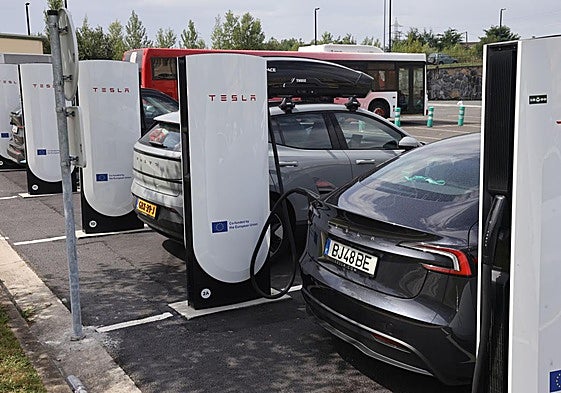 Más de 3.300 vascos recibirán la ayuda para la compra de un eléctrico después de que el Gobierno doble el presupuesto