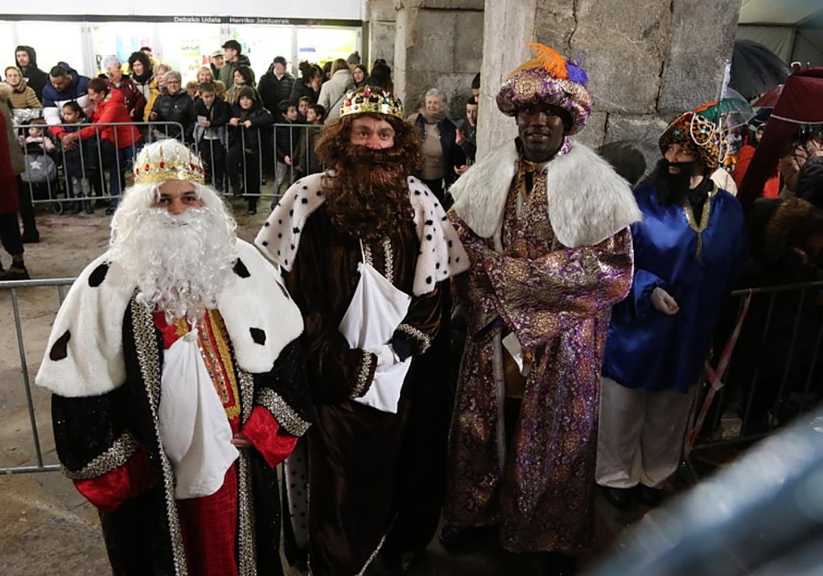 Melchor, Gaspar y Baltasar, en Deba.