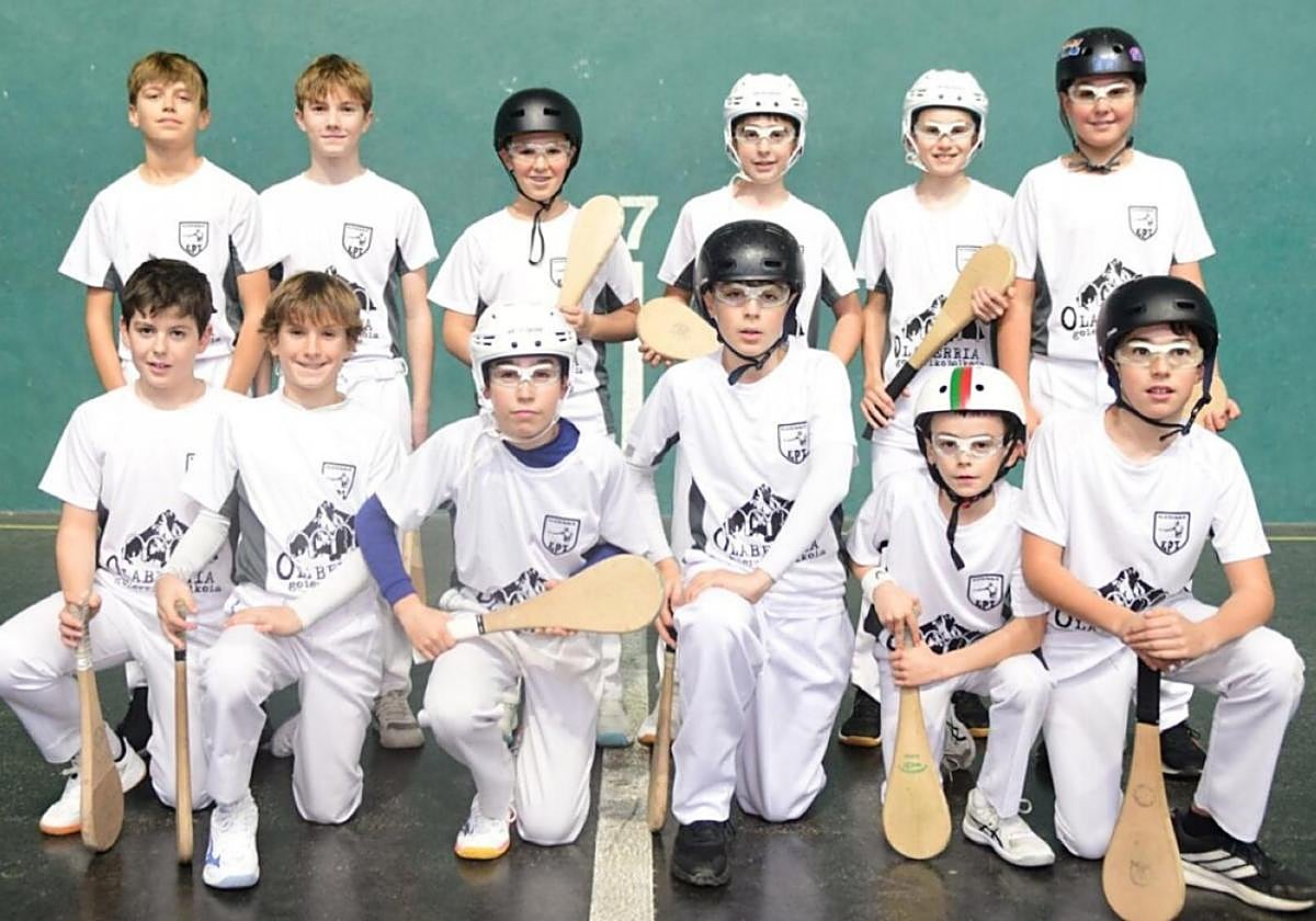 Los jóvenes palistas que participaron en la jornada de la pasada semana en Olaberria.