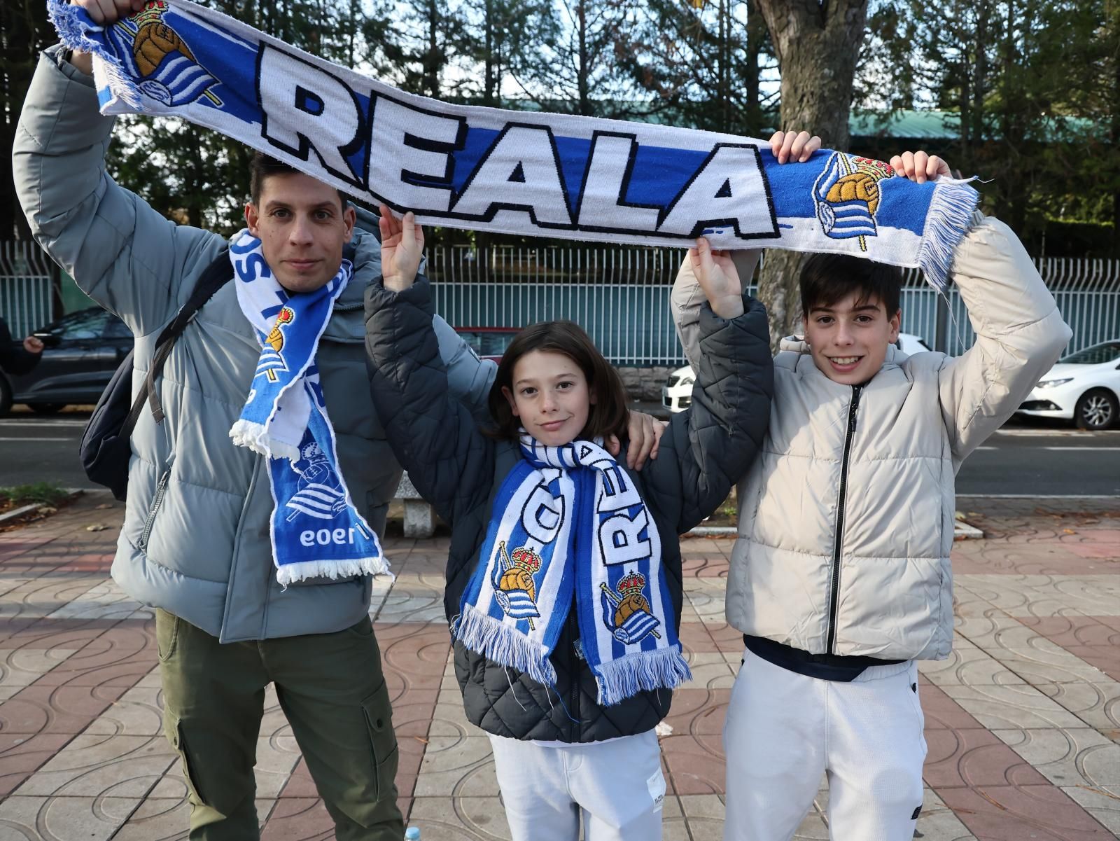 La afición de la Real Sociedad se deja sentir en Mendizorroza
