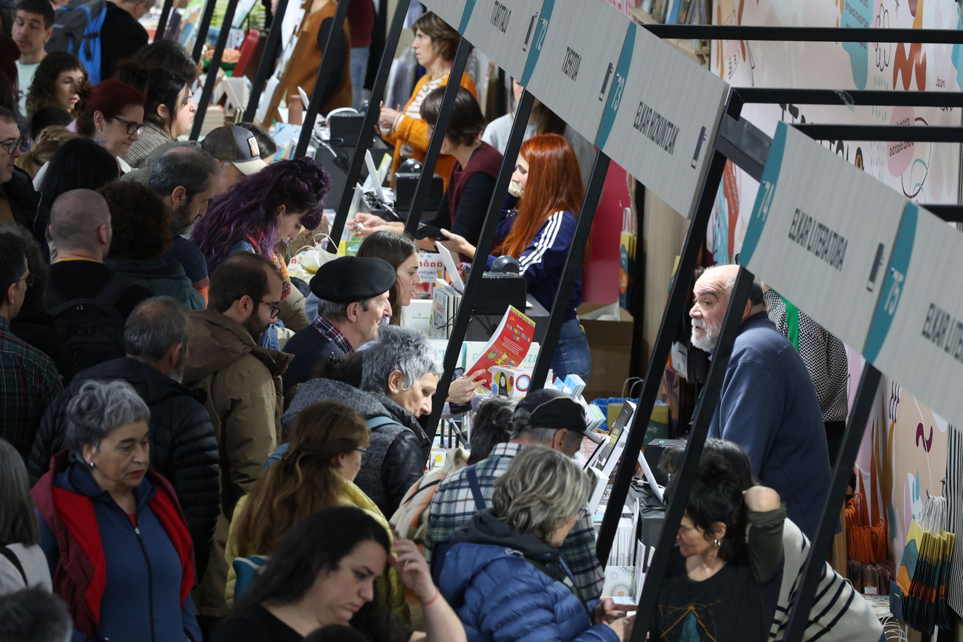 Bigarren eguna, argazkitan