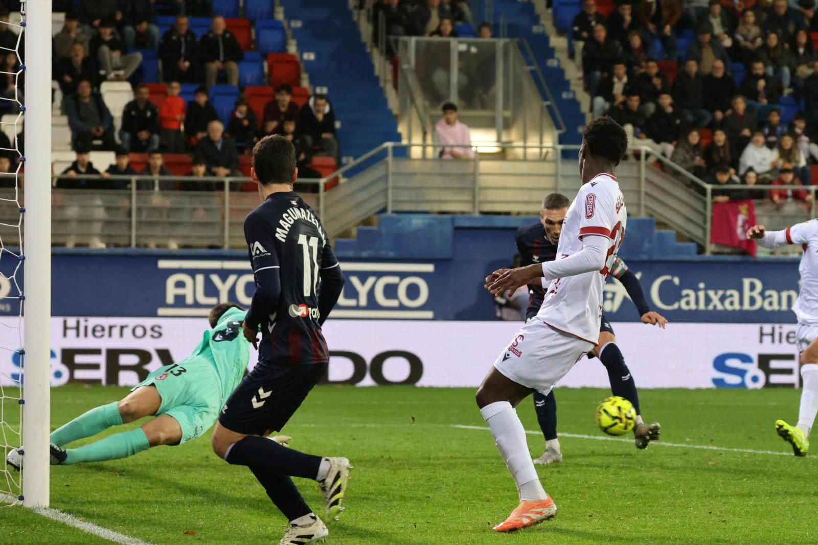 El Eibar 1 - Cultural 2, en imágenes