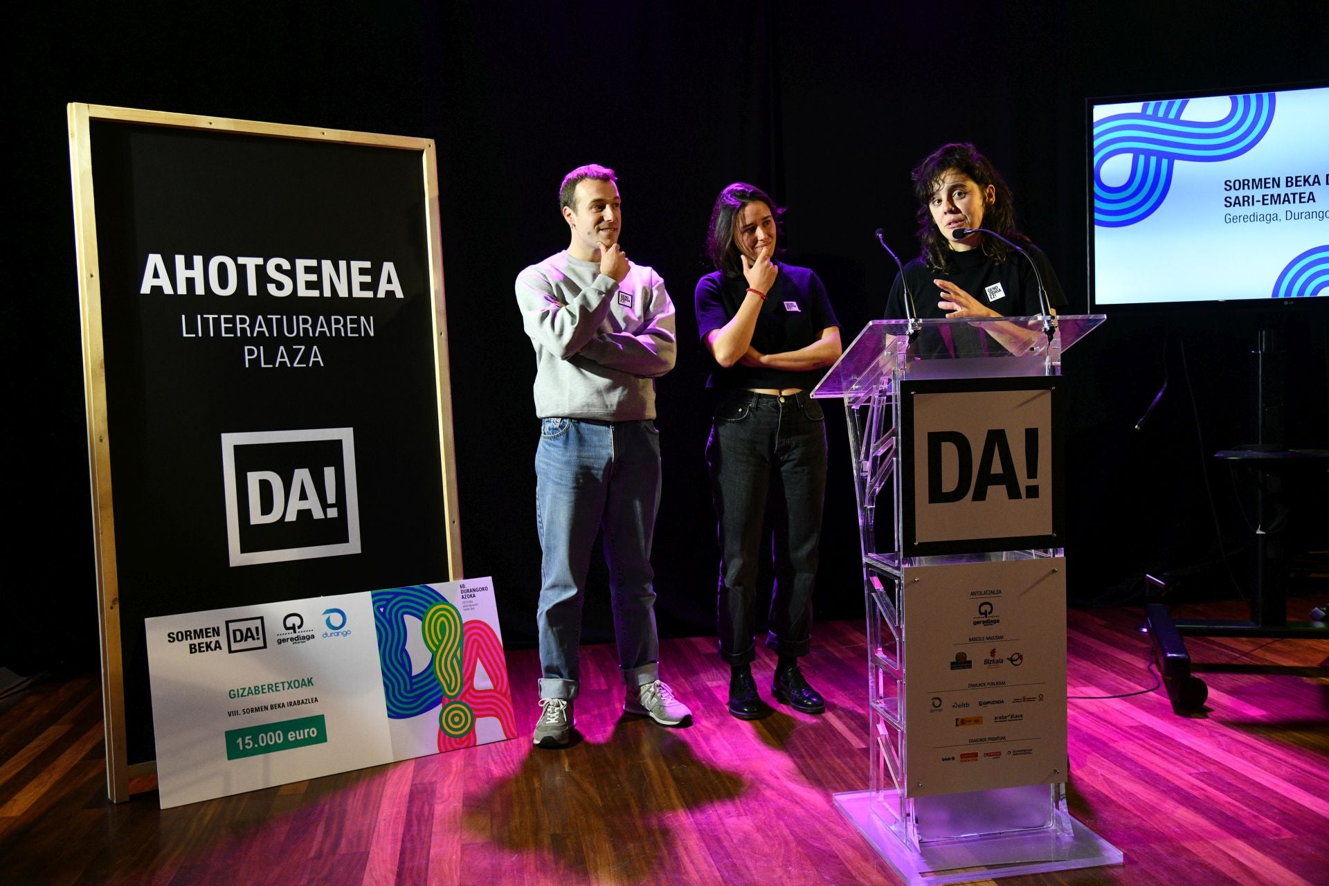 Liburu eta diska festa, baina omenaldietarako denbora baita ere