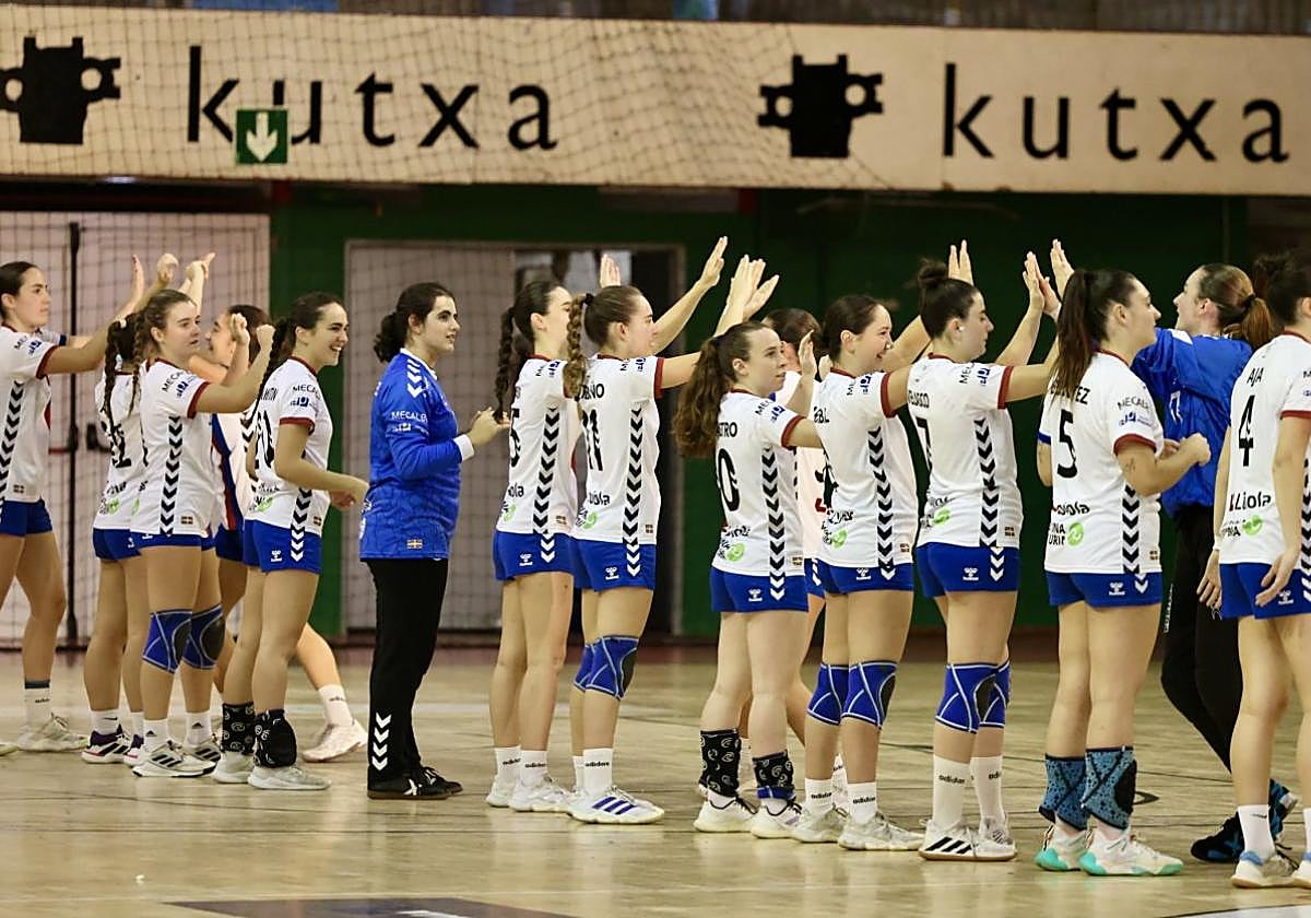 El sénior femenino del Eibar Eskubaloia se impuso al líder, Ermuko Errotabarri, a domicilio para sumar su noveno triunfo del curso.