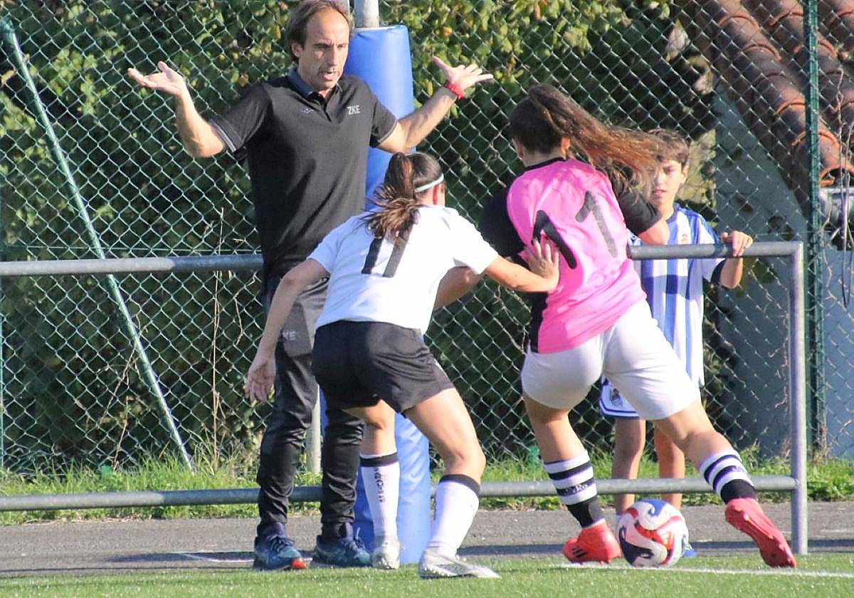 Iñigo Mutio no da con la clave de la victoria.
