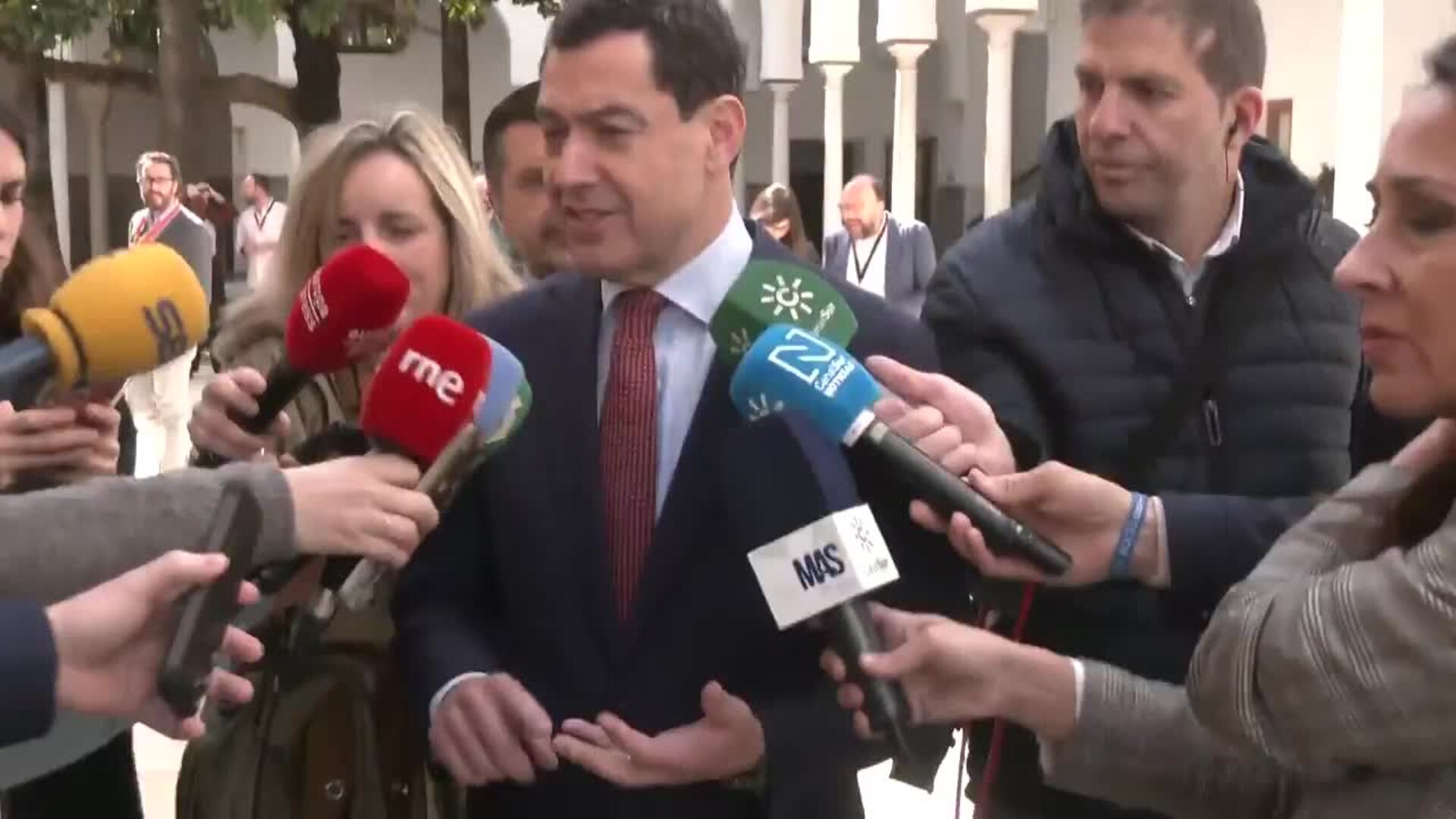 Moreno afirma que Andalucía no aceptará la "imposición" de Puigdemont sobre menores migrantes