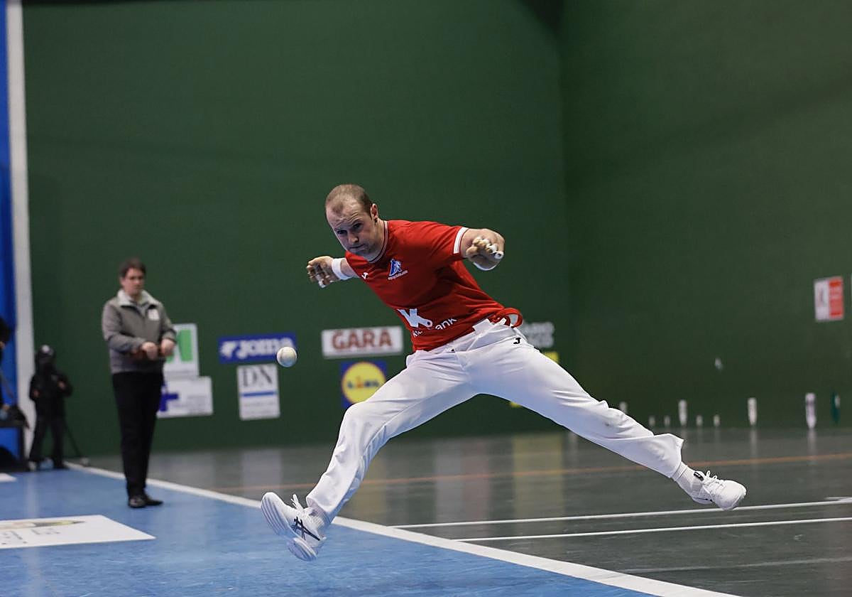 Elordi & Zabaleta Win, Peio & Rezusta Fall: Pelota News