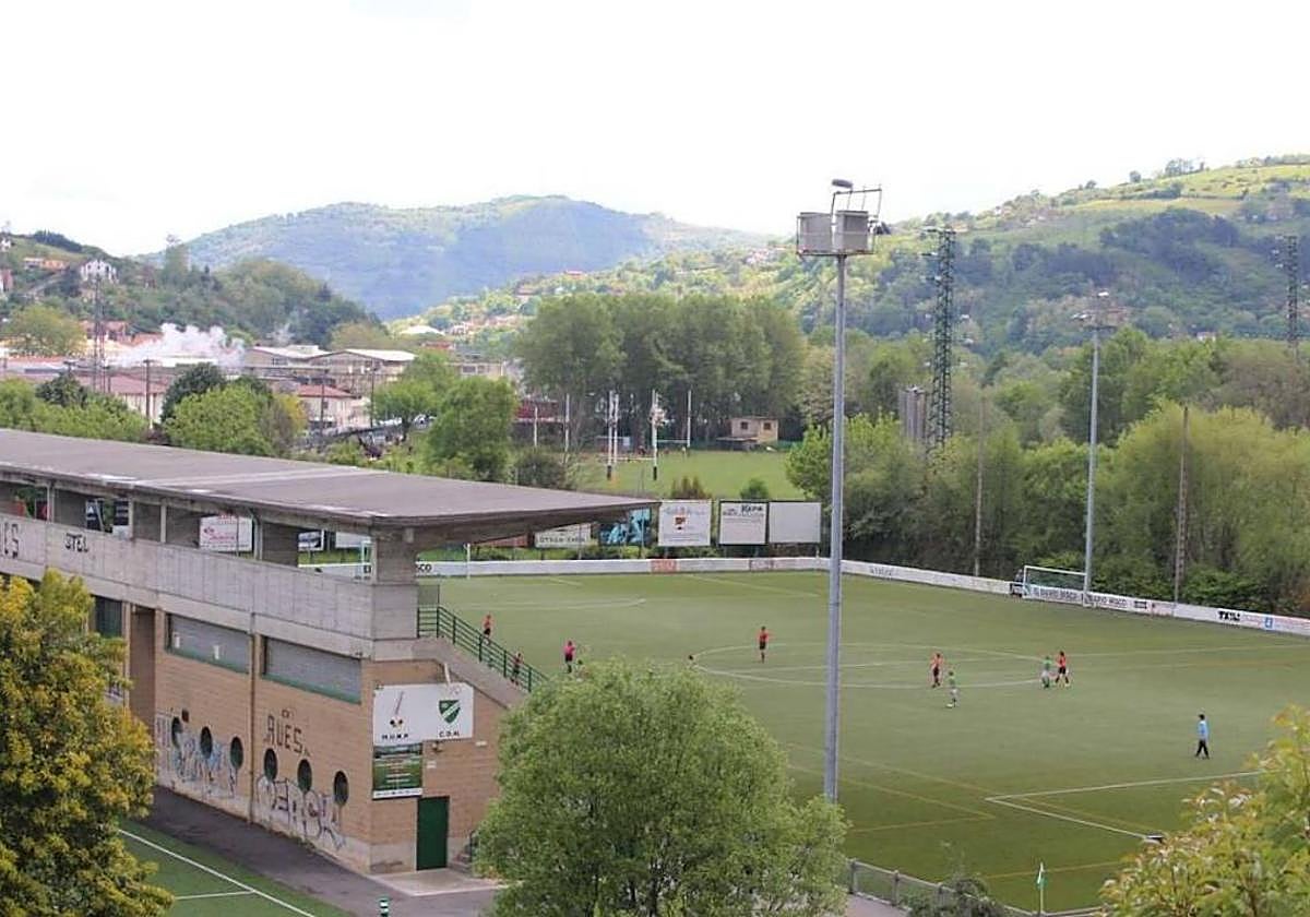 Hernani vs Landetxa: Tensión, amenazas y Ertzaintza en un partido de Primera Regional