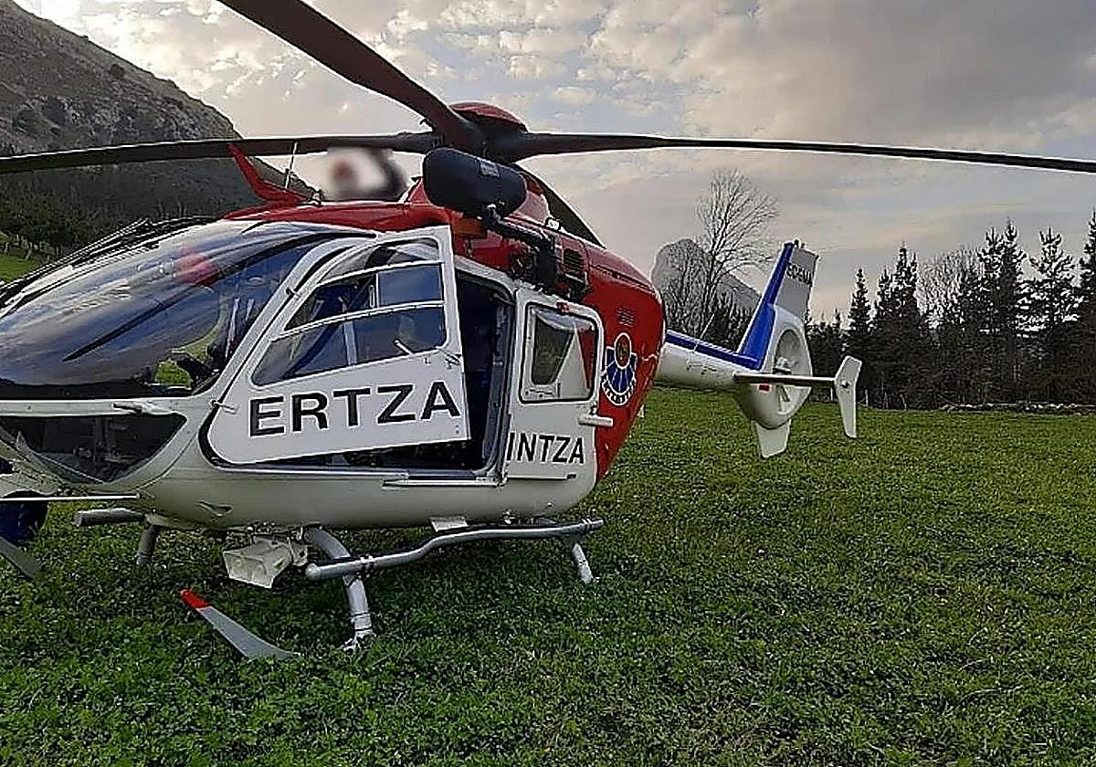 Rescatada en helicóptero una mujer de 34 años tras sufrir una caída en ...